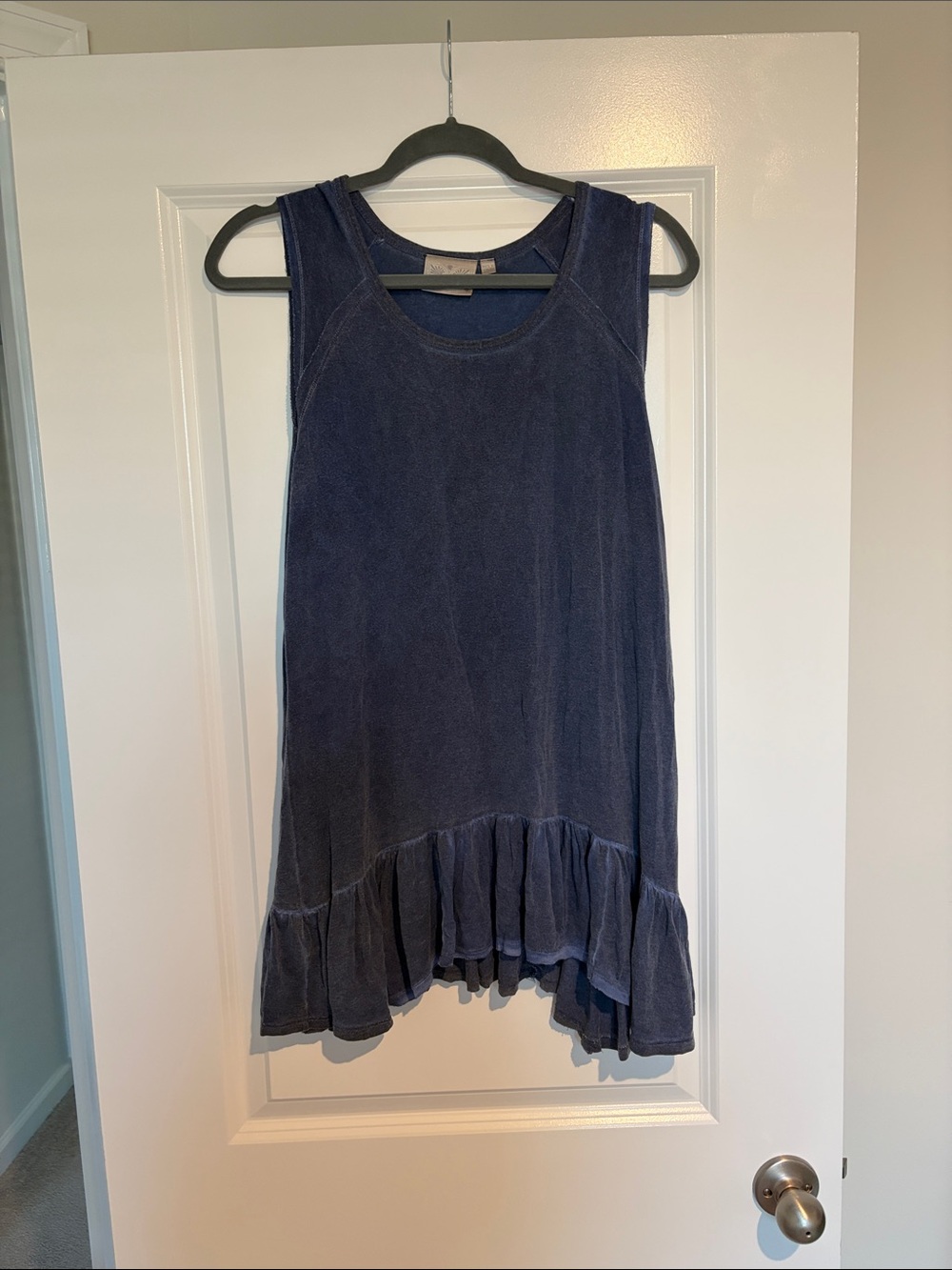 Dantelle Navy Ruffled Hem Sleeveless Tank